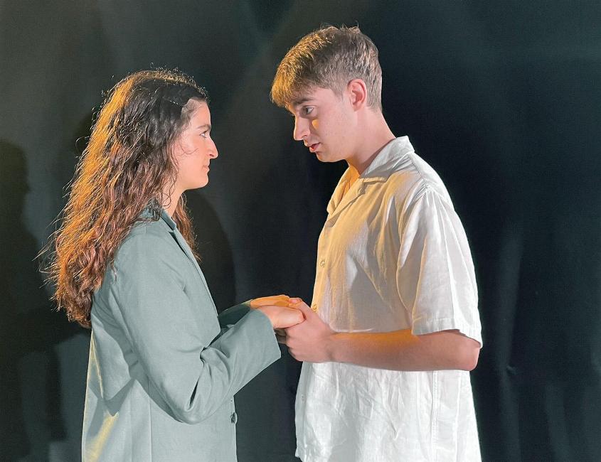 Ruby Rutherston as Portia Ollie Hiemann as Bassanio in A Pound of Flesh EdFringe 2025