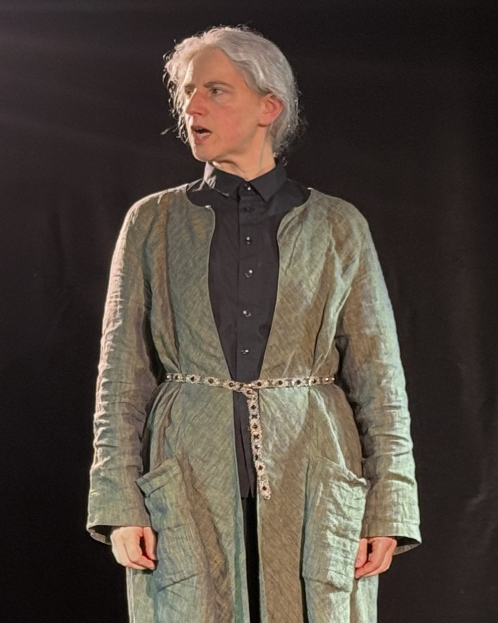 Danielle-Farrow-as-Shylock-in-A-Pound-of-Flesh-Edinburgh-Fringe-2025